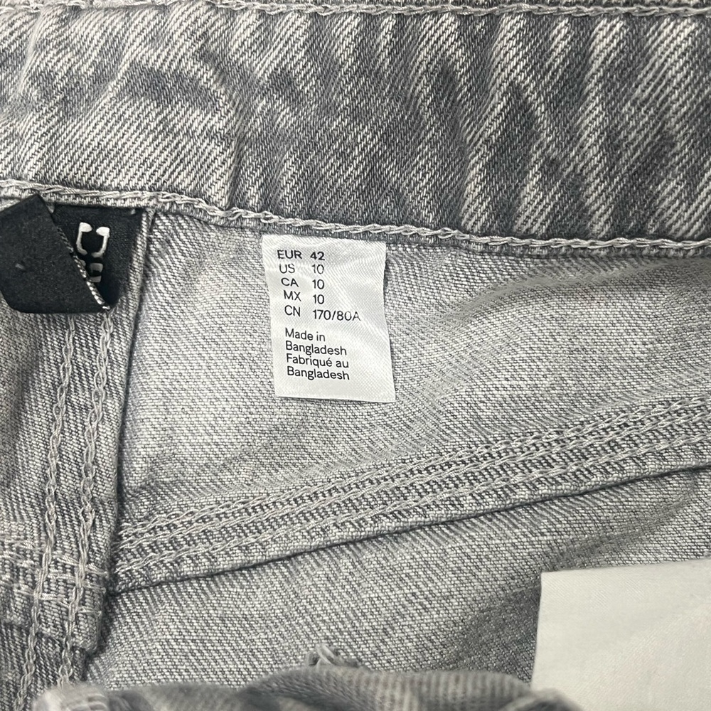 H&M Light Gray Washed Wide Leg Cargo Jeans - Picture 7 of 7